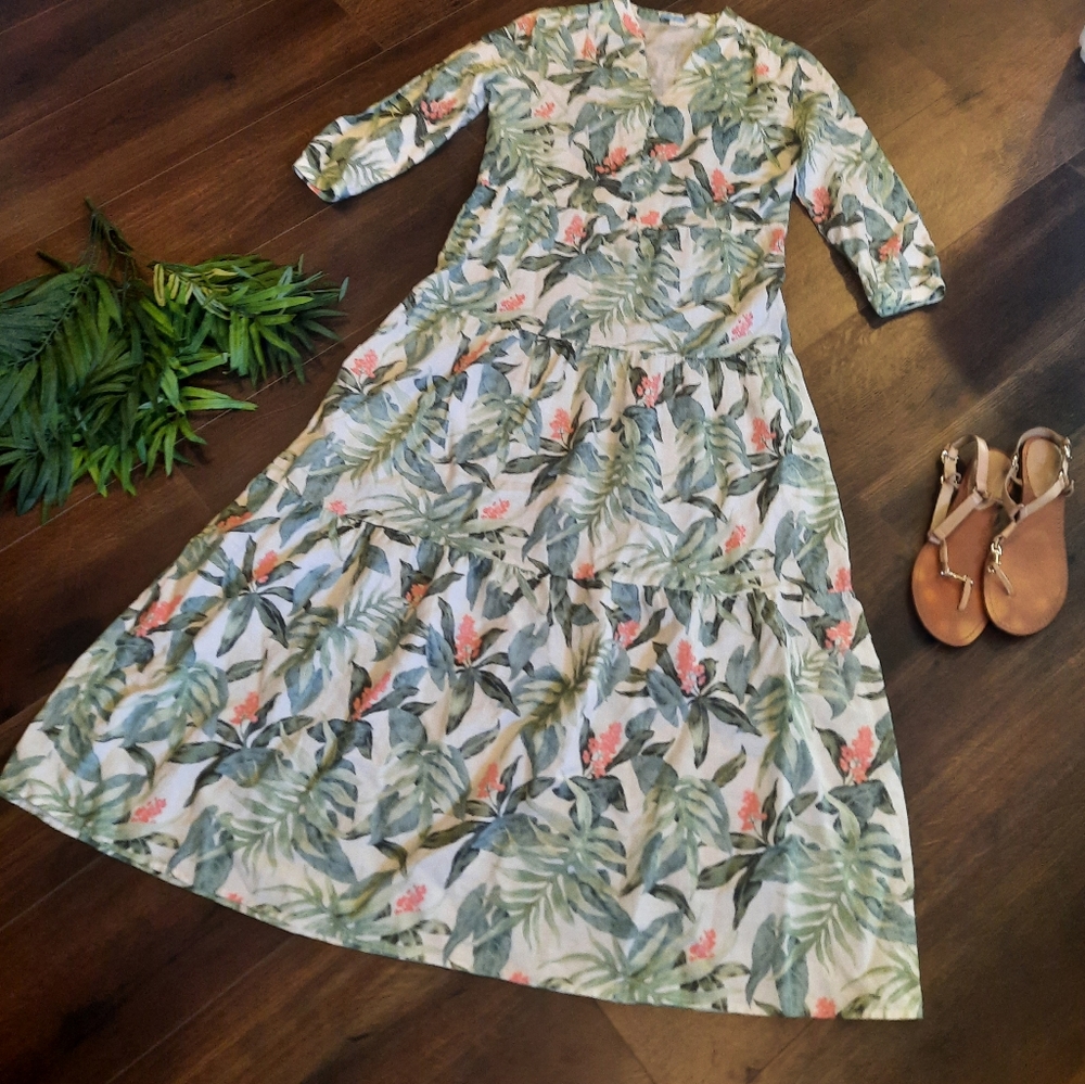 🦃J. McLaughlin Maxi Dress Size Small